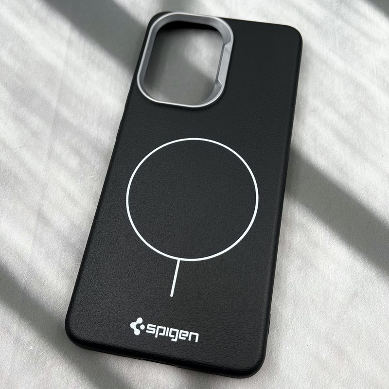 قاب گوشی Poco X7 Pro شیائومی Spigen Case سیلیکونی طرح مگ سیف Magsafe لنز کروم مشکی کد 30772 - Image 2