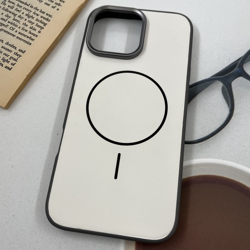 قاب گوشی iPhone 16 Pro Max آیفون سیلیکونی مگ سیف Magsafe اورجینال کلاسیک ضد ضربه لنز کروم برجسته سفید کد 48728 - Image 2