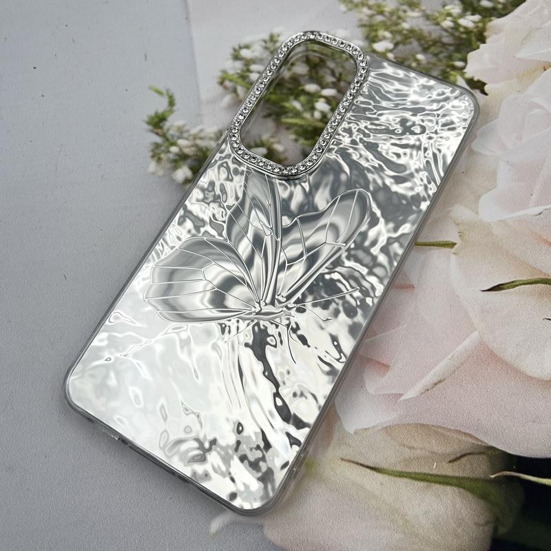 قاب گوشی Galaxy S24 FE سامسونگ Silver Butterfly لنز برجسته نگین دار لاکچری نقره ای کد 96648 - Image 2