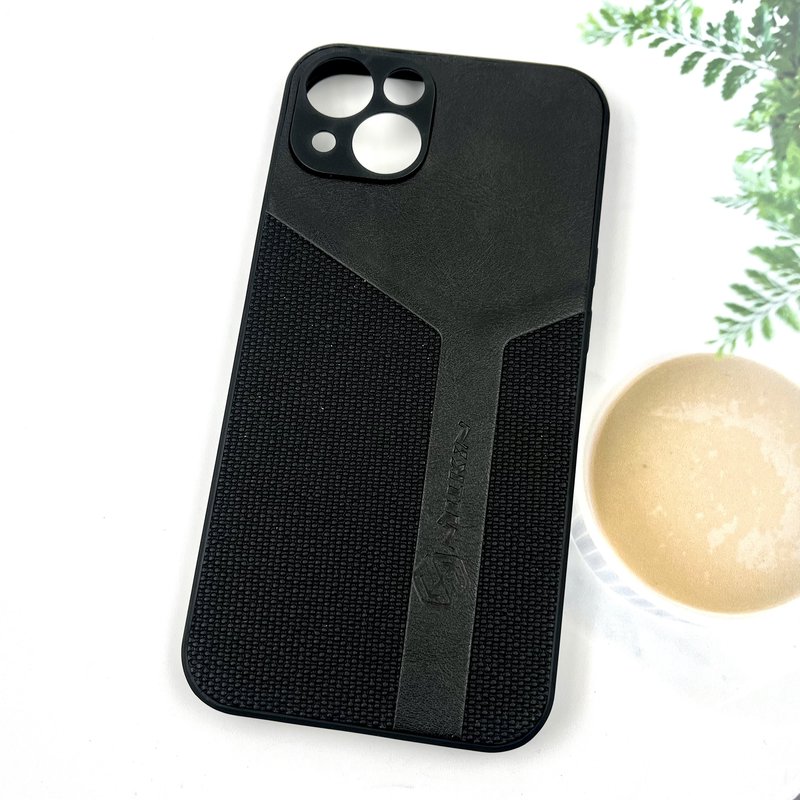 قاب گوشی iPhone 13 آیفون چرمی Leather سوزنی نیلکین NILLKIN کلاسیک محافظ لنز دار مشکی کد 752988 - Image 2