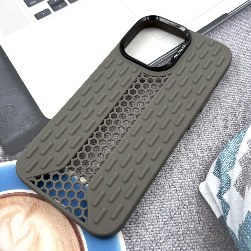 قاب گوشی iPhone 13 Pro آیفون Honeycomb Case سیلیکونی طرح کندویی لنز برجسته ضد ضربه تیتانیوم کد 206400 - Image 2