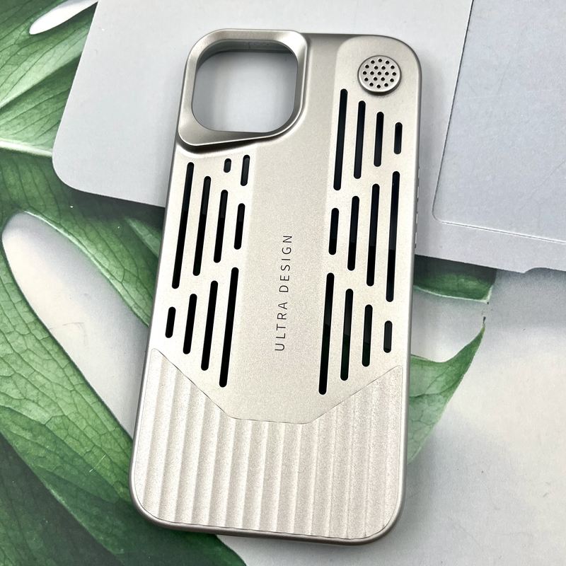 قاب گوشی iPhone 13 / Iphone 14 آیفون Ultra Design برجسته اورجینال اسپرت معطر رنگ نقره ای کد 240231 - Image 2