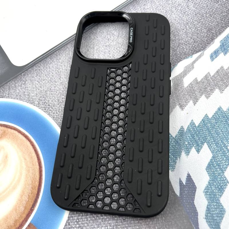 قاب گوشی iPhone 16 Pro آیفون Honeycomb Case سیلیکونی طرح کندویی لنز برجسته ضد ضربه مشکی کد 301800 - Image 2