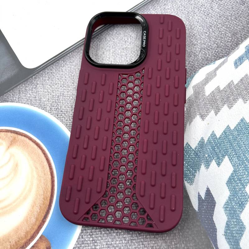 قاب گوشی iPhone 16 Pro آیفون Honeycomb Case سیلیکونی طرح کندویی لنز برجسته ضد ضربه زرشکی کد 345556 - Image 2
