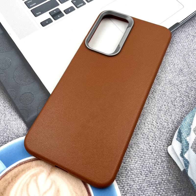 قاب گوشی Galaxy A17 سامسونگ Texture سیلیکونی Leather Case لنز کرومی عسلی کد 574914 - Image 2
