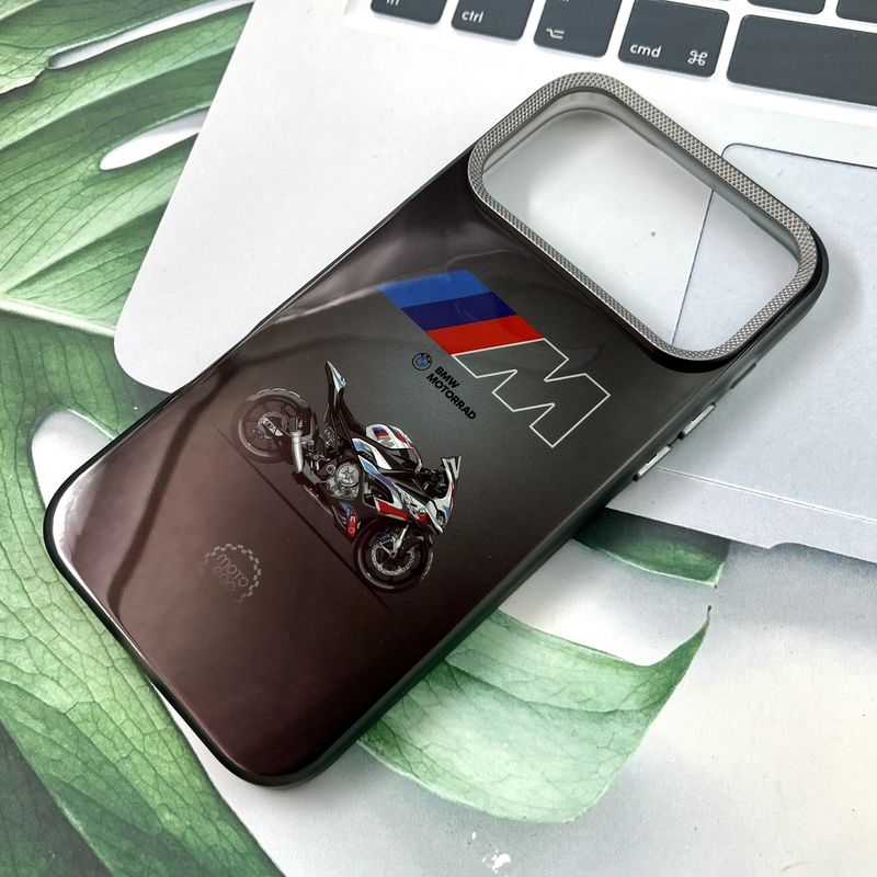 قاب گوشی iPhone 17 Pro Max آیفون Carbon Lens اورجینال لنز برجسته کربن اسپرت طرح موتور BMW کد 650975 - Image 2
