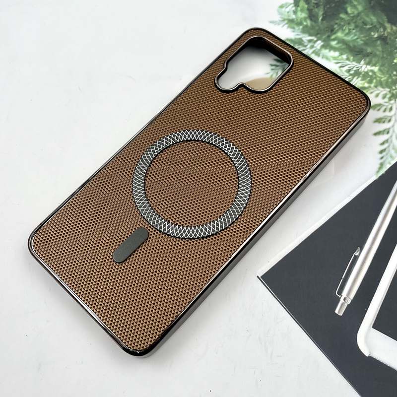 قاب گوشی Galaxy A12 / Galaxy M12 سامسونگ Creative Case طرح کربن مگ سیف فلزی Magsafe اورجینال متال لوکس صحرایی کد 672524 - Image 2