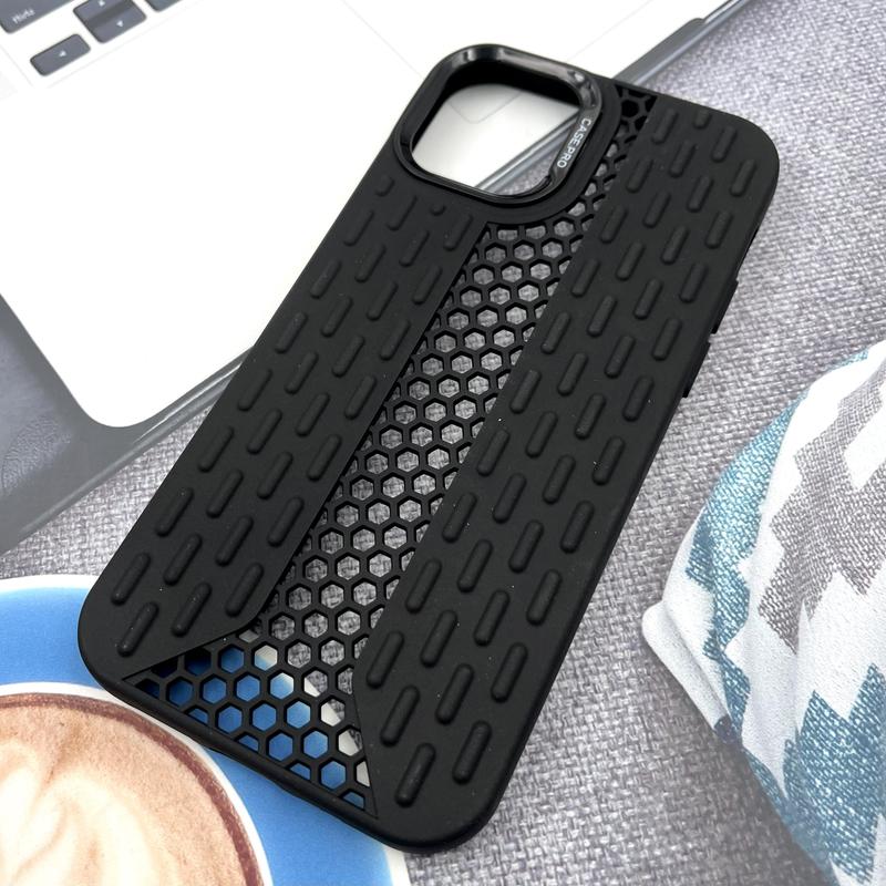 قاب گوشی iPhone 12 / iPhone 12 Pro آیفون Honeycomb Case سیلیکونی طرح کندویی لنز برجسته ضد ضربه مشکی کد 786686 - Image 2