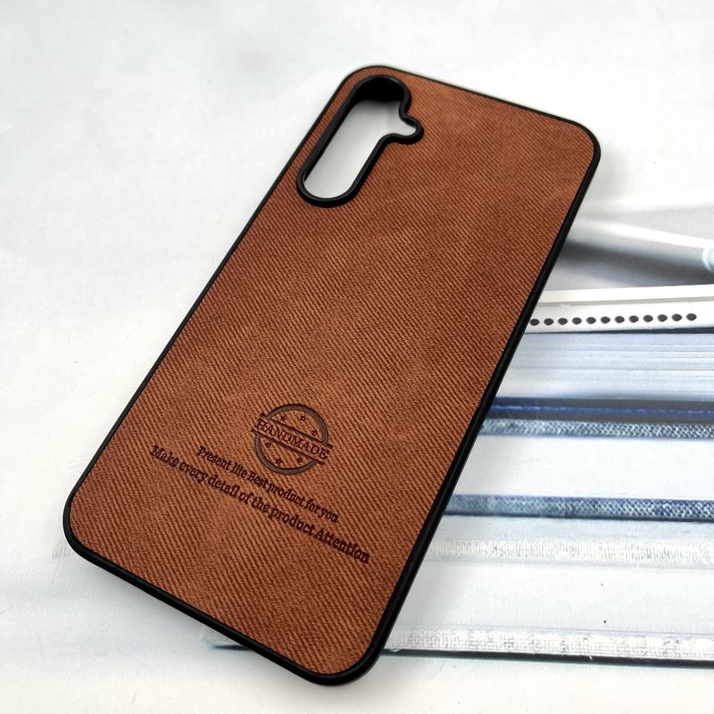 قاب گوشی Galaxy S23 FE سامسونگ Cotton Case مخمل چرمی Hand Made کلاسیک عسلی کد 789421 - Image 2
