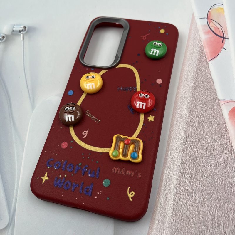 قاب گوشی Galaxy S24 FE سامسونگ سیلیکونی Playful Case سیلیکونی عروسک برجسته لنز برجسته زرشکی کد 657680 - Image 2
