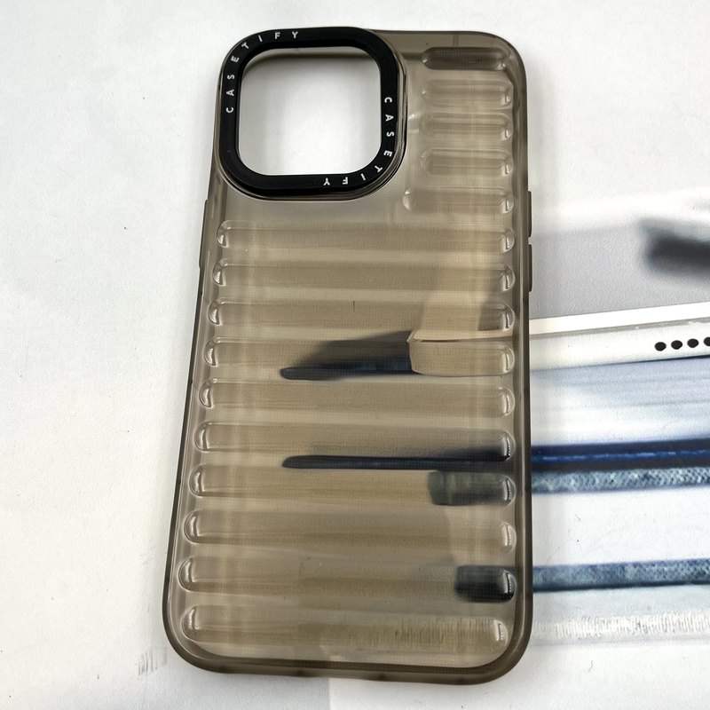 قاب گوشی iPhone 13 Pro آیفون شفاف YOUNGKIT اسپرت پافر سیلیکونی برجسته مشکی کد 685565 - Image 2